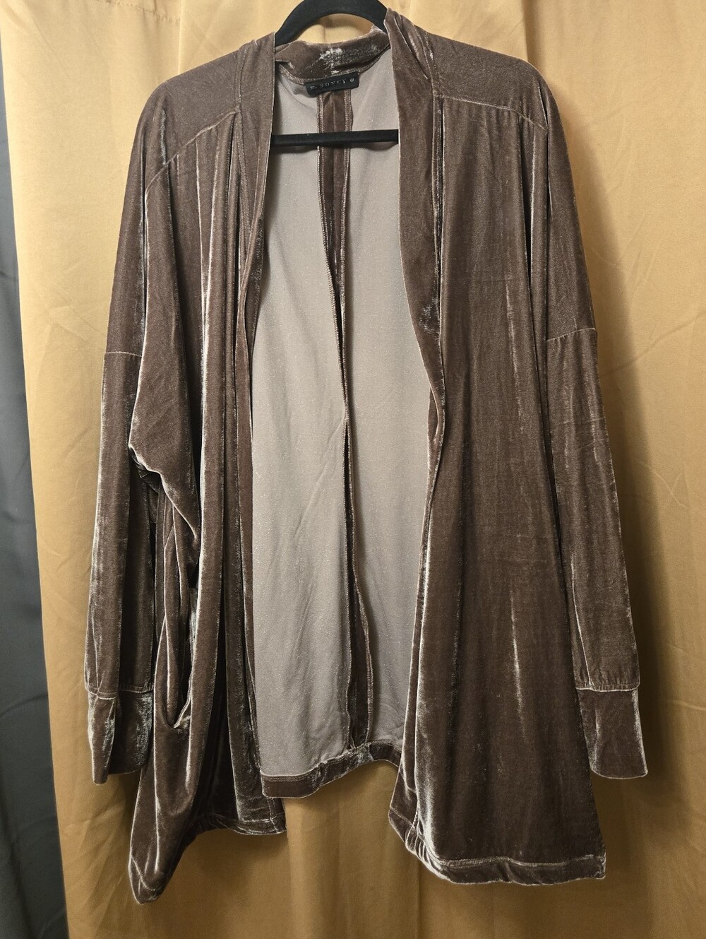 Soncy Size 4 (26w) Velvet Open Front Cardigan